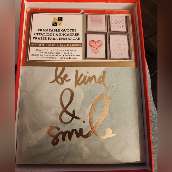 DCWV Frameable Quote Booklet - Picture 1 of 4